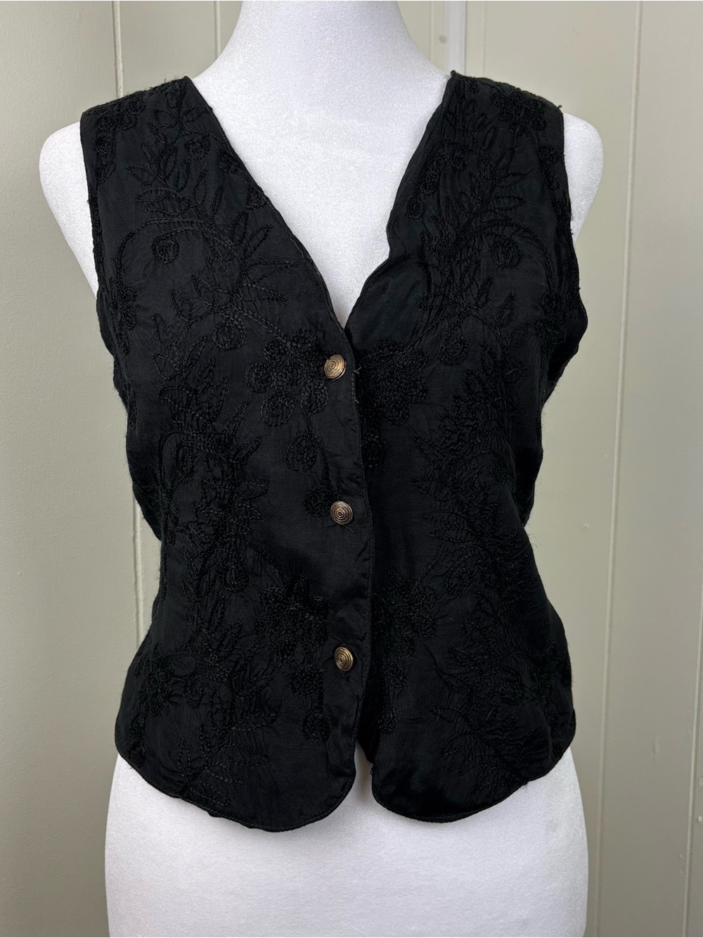Pier 1 Black Embroidered V-Neck Top